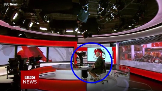 영국 현지시간으로 2일 BBC 심야뉴스 프로그램 오프닝 장면 캡쳐