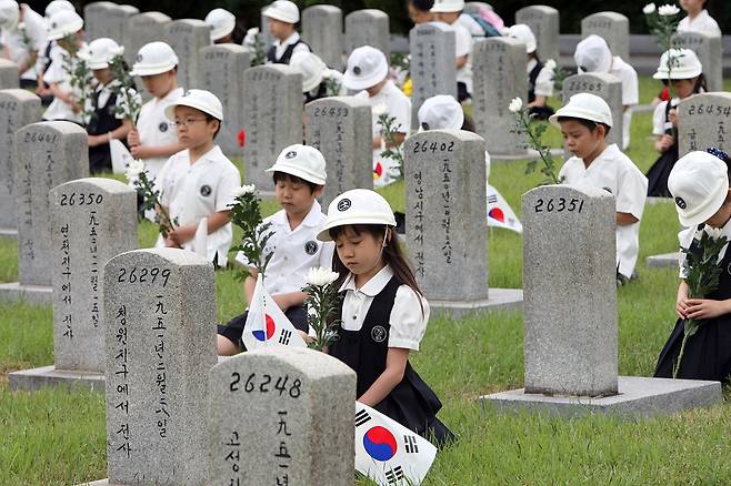 고이 잠드소서 - 2008.6.4 [이정훈 기자]