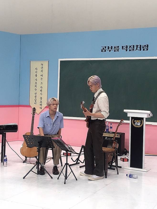 ▲ 김우진(왼쪽), 김재환. 제공| U+아이돌라이브앱