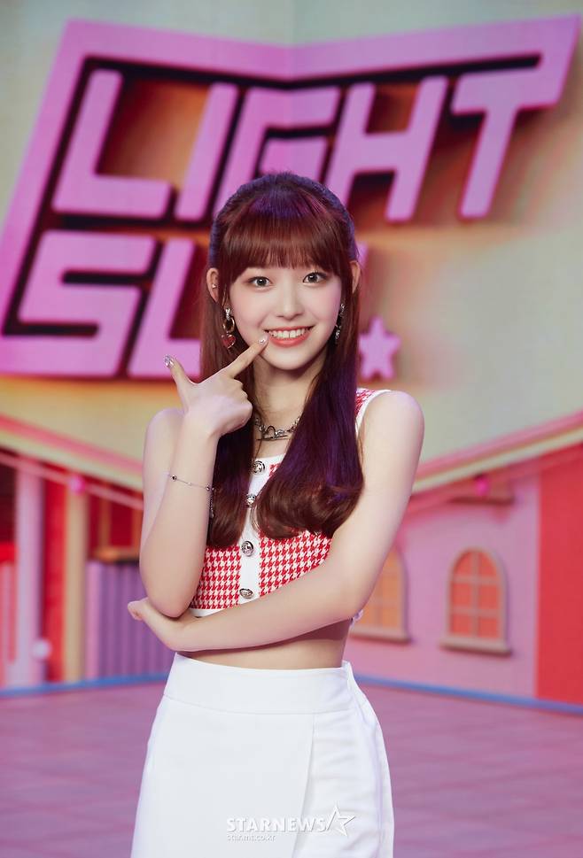 라잇썸 유정 '표정은 상큼하게'[★포토]