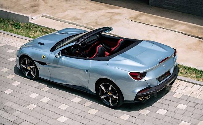 페라리 포르토피노 M