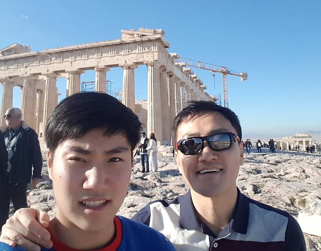 고 손정민과 아버지 손현.[손현씨 블로그]