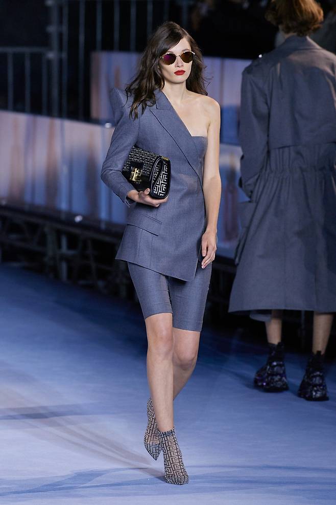 Balmain-RTW-Spring-21