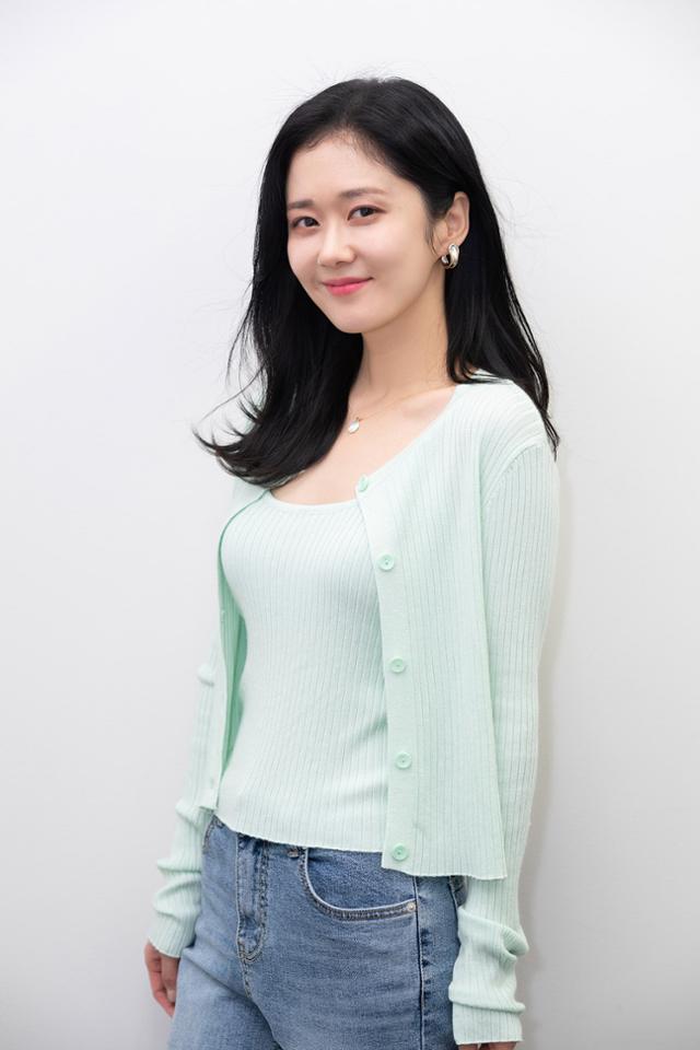 배우 장나라가 데뷔 20주년을 맞이한 소감을 밝혔다. 라원문화 제공