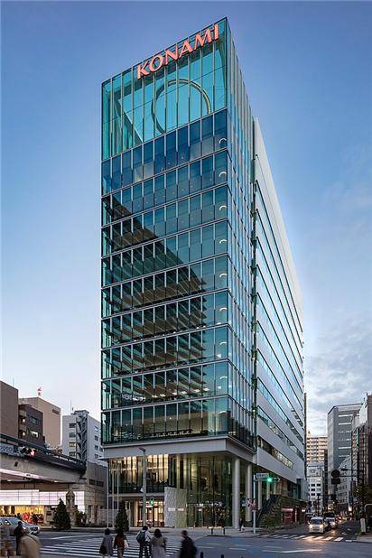 코나미 Creative Center Ginza https://commons.wikimedia.org/wiki/File:Konami_Creative_Center_Ginza.jpg