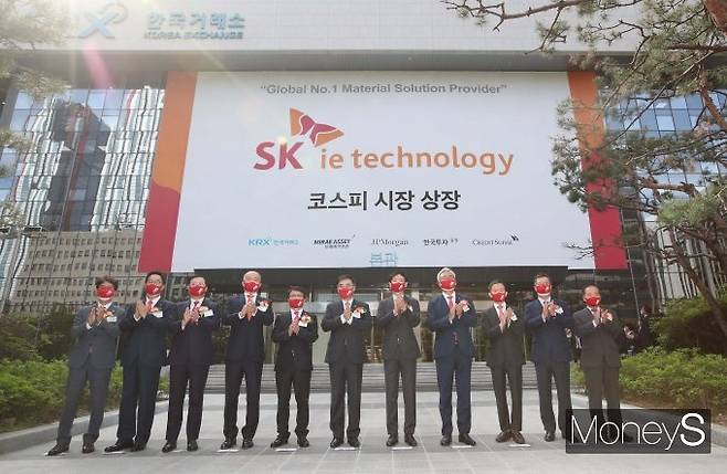 23일 SK아이이테크놀로지(이하 SKIET) 종가 기준 16만원대를 돌파했다. /사진=장동규 기자