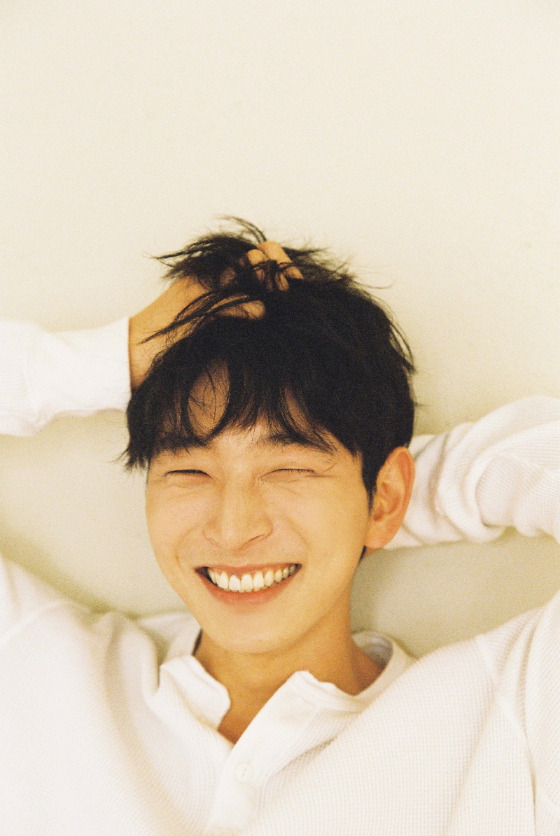 24 Days Day agency Mystique Sound released a picture of Jung Jin-woo.Jinwoon in the public picture shows off his Supernatural charm with a free and comfortable pose.In addition, it created a relaxed atmosphere and completed an emotional mood.Jinwoon, who made his debut as a group 2AM, is active as a multi-entertainer in various fields such as music, acting, and entertainment.My Ghost was cast as the main character in succession, and it foresaw active acting activities.