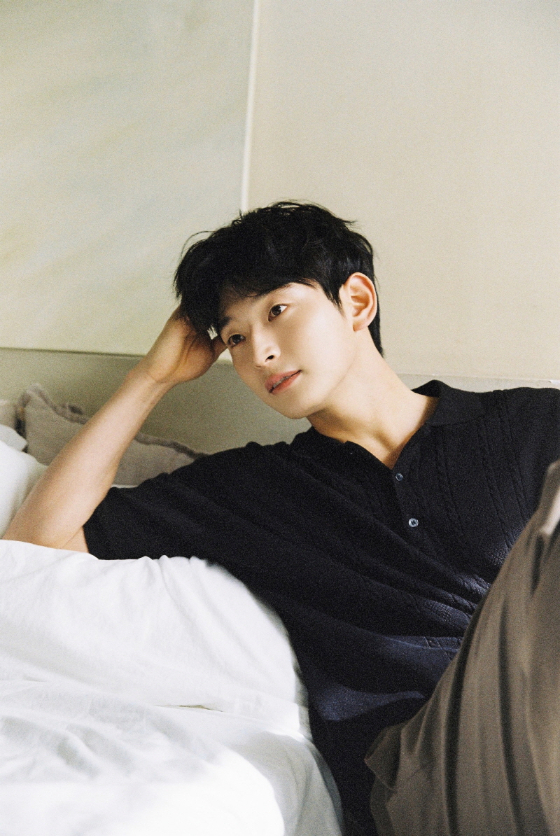 24 Days Day agency Mystique Sound released a picture of Jung Jin-woo.Jinwoon in the public picture shows off his Supernatural charm with a free and comfortable pose.In addition, it created a relaxed atmosphere and completed an emotional mood.Jinwoon, who made his debut as a group 2AM, is active as a multi-entertainer in various fields such as music, acting, and entertainment.My Ghost was cast as the main character in succession, and it foresaw active acting activities.