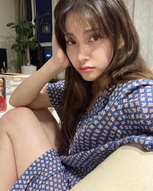 Girl group KARA member Park Gyuri, 33, showed off her modest beautiful looks.Park Gyuri posted a picture on Instagram on the 27th, saying, Watching hands.Its a photo of Park Gyuri, dressed in a natural hairstyle and blue, with her hands on her head.Park Gyuri, a plain-looking makeup without a toilet, is making a chic look at the camera.Park Gyuris innocent beautiful looks, including large eyes and a stiff nose, stand out; netizens responded such as Gyric Goddess.Park Gyuri is in love with curator Song Ja-ho, 26, the eldest son of Dongwon Constructions founder.