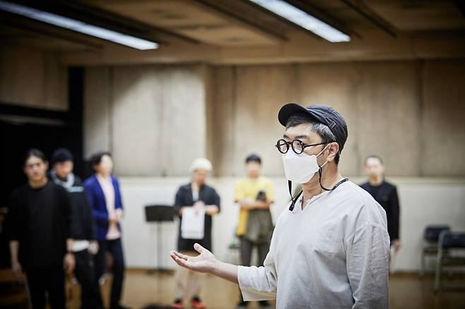 양정웅이 연출하는 연극 <코리올라누스>는 셰익스피어의 마지막 비극으로 불린다.   LG아트센터 제공