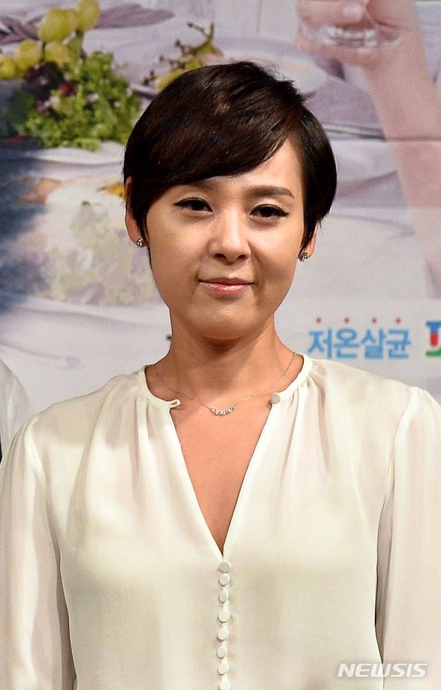 [서울=뉴시스]배우 전미선. 2019.06.30. (사진=뉴시스 DB)