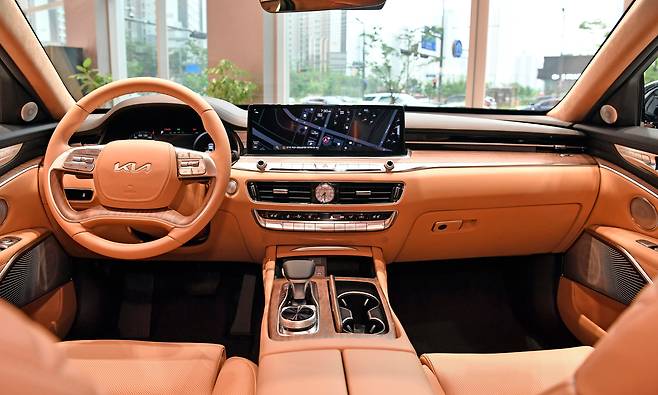 기아의 플래그십 세단 'K9' 내부 모습./기아 제공