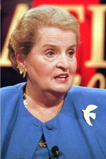 1998년 매들린 올브라이트 미국 국무장관이 CBS의 프로그램 '페이스 더 네이션(Face the Nation)'에 출연한 모습. AP 연합뉴스