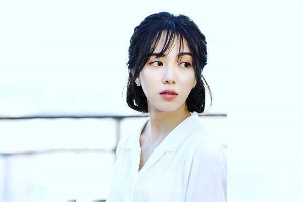 권민아가 각종 의혹에 대해 해명하겠다고 나섰다. 우리엑터스 SNS 제공