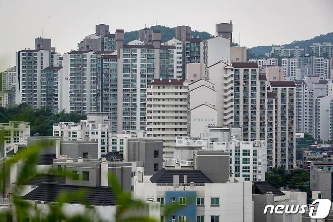 서울시내 아파트 단지 모습. 2021.7.5/뉴스1 © News1 유승관 기자