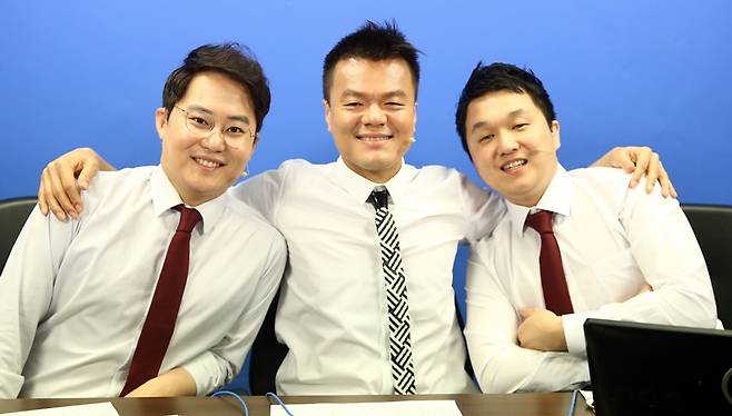 ▲ 김명정 캐스터와 박진영, 조현일 해설위원(왼쪽부터).