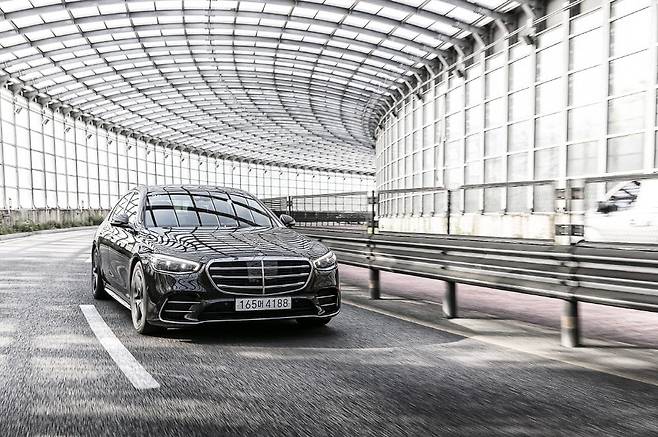 메르세데스-벤츠 S클래스.
