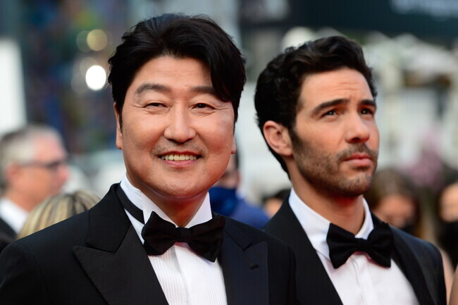 South Korean actor Song Kang-ho arrives at the premiere of “Annette” at the 74th Cannes Film Festival on Tuesday as a member of the festival’s jury. (AFP/Yonhap News)