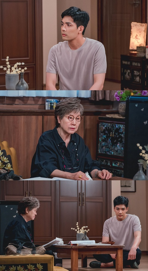 ‘빨강 구두’ 박윤재 반효정 사진=오에이치스토리