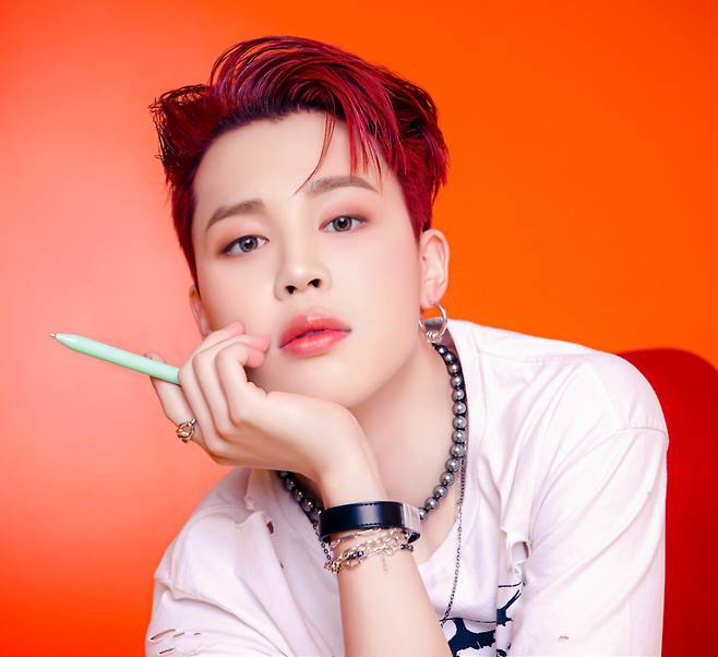 '품절의 神' 방탄소년단 지민, 안무 연습 영상 신발 全사이즈 품절..'30개월 연속 브랜드평판 1위' 브랜드킹 파워