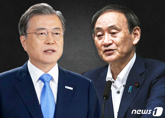 문재인 대통령과 스가 요시히데 일본 총리. © News1 이지원 디자이너