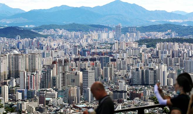 서울 N타워 전망대에서 바라본 서울 모습 [매경DB]