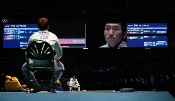 Park Sang-young gives himself a pep talk, saying “I can do this,” during the gold medal match at the 2016 Rio Olympics. [JOINT PRESS CORPS]