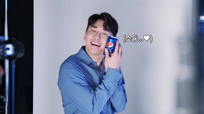 영탁, 펩시 CF 유쾌한 비하인드 'CF엔 영탁이 찐이야~'