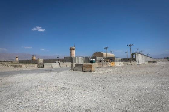 미군과 나토군이 철수한 아프가니스탄의 바그람 공군 기지. EPA=연합