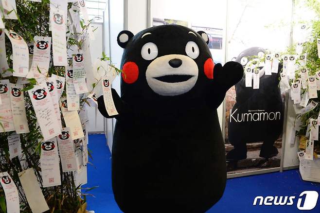 일본 구마모토현 대표 캐릭터 '쿠마몬' © AFP=뉴스1
