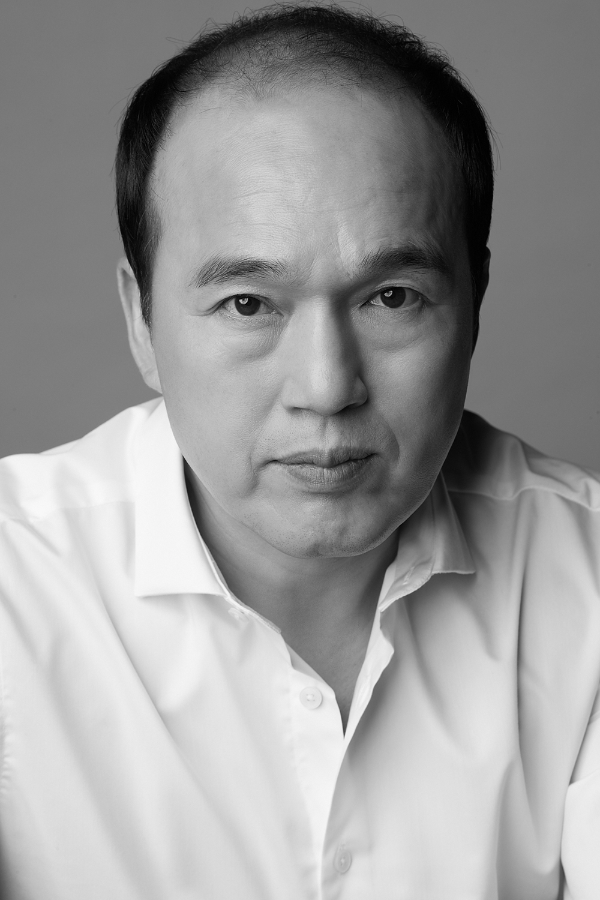 홍천기, 김광규