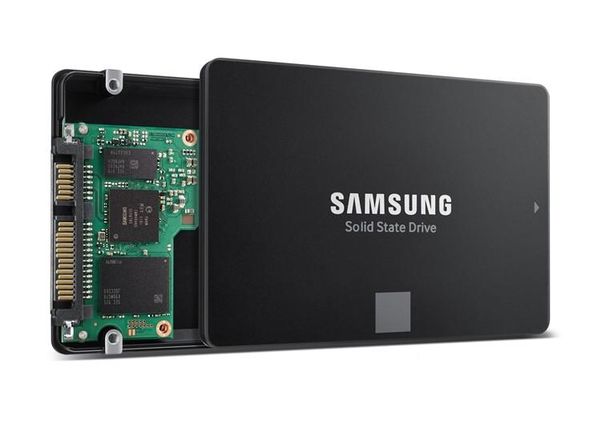 삼성전자의 128단 6세대 V낸드가 적용된 SSD.