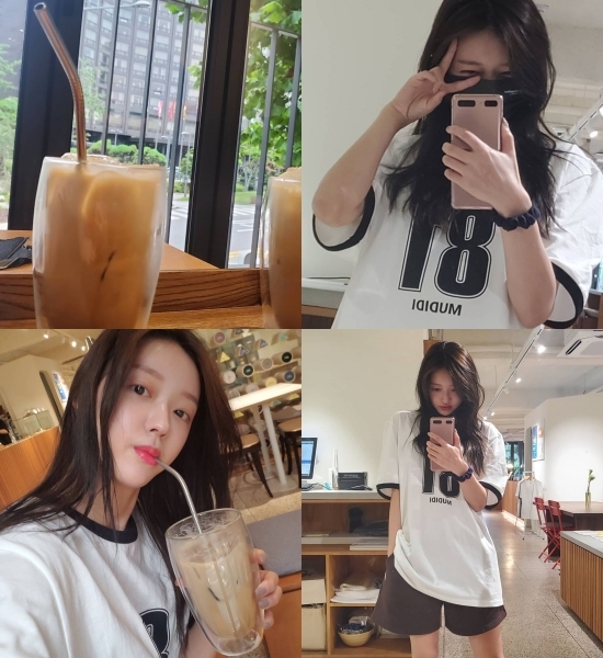 On the 30th, OH MY GIRL YooAs Instagram posted several photos along with Caramel Macchiato.In the photo, YooA enjoys everyday life in the place.His beautiful looks, which shines when he drinks coffee, focused on the official fan club Miracle.On the other hand, OH MY GIRLs new song DUN DANCE, which he belongs to, not only won the top of the major music charts in Korea immediately after its release, but also surpassed 10 million views in 32 hours after the release of music broadcasts and music videos.In addition, it has also ranked # 1 on the Hanter Weekly music chart and the Gaon Digital Comprehensive Chart, showing strong power of sound source down the top-class girl group with Melon Hits24 charts along with Nonstop and Dolphin, which were released last year.Photo = OH MY GIRL YooA Instagram