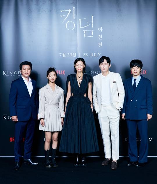 '킹덤: 아신전' 출연 배우들( 김뢰하, 김시아, 전지현, 박병은, 구교환)/사진=넷플릭스