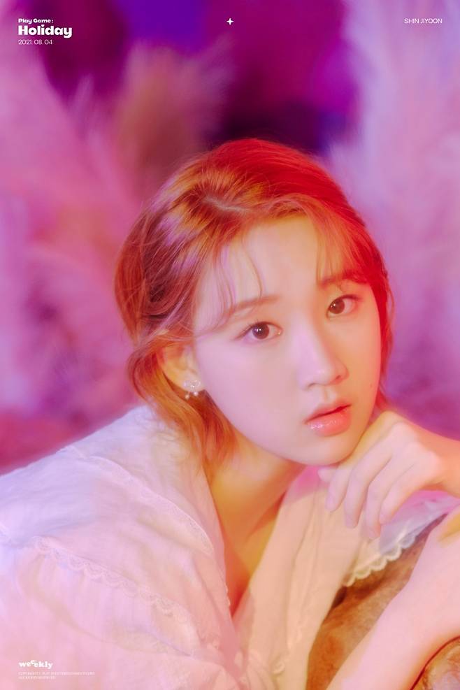 ▲ 위클리 신지윤. 제공ㅣ플레이엠엔터테인먼트