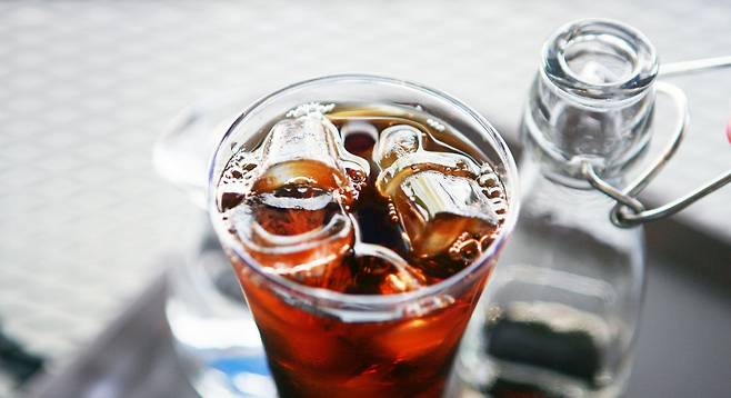 커피 속 카페인 성분은 운동의 효율과 능력을 높이는 효과를 준다. ⓒpixabay
