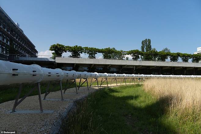 EPFL 부지 안에 설치된 지름 40m의 시제 트랙의 모습.(사진=스위스포드)