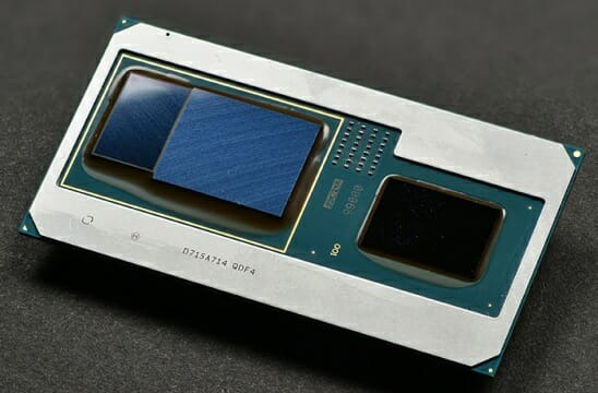 AMD 라데온 RX 베가 M 그래픽칩셋을 연결한 인텔 8세대 코어 프로세서. (사진=인텔)