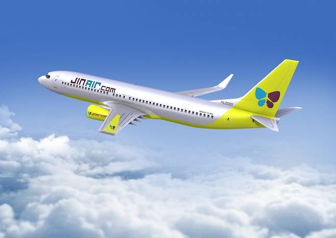 진에어가 유상증자와 영구채 발행을 통한 재무구조 개선에 나선다. [사진=진에어]