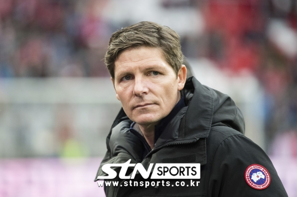 올리버 글라스너 VfL 볼프스부르크 감독. 사진｜뉴시스/AP