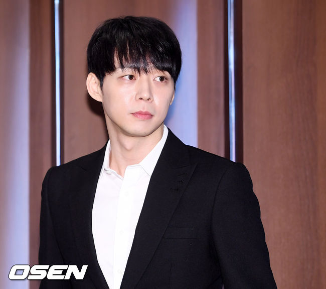Singer-turned-actor Park Yoochun, 36, reportedly violated his domestic agency and contract and had double contract with Japan agency.Park Yoochun, who was once again in conflict with Manager (now the head of his agency), who reached out to help him recover his entertainment activities, which even declared his retirement after taking methamphetamine.Through a series of events, I can not help but doubt his natural character and qualities.Park Yoochun is not even a double contract, so it is the claim of the current agency Lee CL that the current agency has inflated to the day that it will not commit.According to LaCL, Park Yoochun made an attempt to terminate the exclusive Contract by telling Japanese officials that the CEO (with the reCL) embezzled.According to Lee CL, Park Yoochun used the company corporation card as his entertainment and personal living expenses, and handed over the corporate card to his housemate to buy a luxury bag.The current representative of the agency was responsible for the debt of Park Yoochun over 2 billion won, from the cost of entertainment business to the cost of 100 million won, but Park Yoochun gave betrayal and loss to the representative of the agency.Some fans and overseas fans in Korea are showing unchanging love for Park Yoochun.Whatever he did, he has unwavering trust. If the current representative of the agency is fact, Park Yoochun believed in their fanship and used the people around him.Discriminatory rhetoric that ignores and disparages colleagues who have been guarded to help themselves with difficulties in entertainment activities leaves his talent as a star who has enjoyed popular popularity for a long time and doubts his natural personality itself.Park Yoochun appeared on Channel As I heard it through a rumor in May last year and shed tears of penance, saying, I dont think there is any reason to ask (forgive me) to live hard and sincere.Was his tearful confession sincere or emotional?It is noteworthy how Park Yoochun will take a position on the revelation of the current agency representative.DB