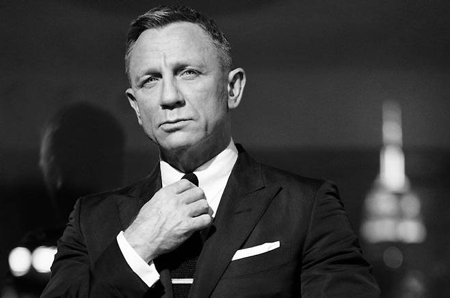 '스카이폴’(2012) 등‘007’시리즈의‘제임스 본드’였던 영국 배우 대니얼 크레이그. 그는 17일 1억 6000만달러(약 1879억원)에 달하는 재산을“자녀들에게 상속하지 않을 것”이라고 선언했다. /궨스카이폴’(2012) 등‘007’시리즈의‘제임스 본드’였던 영국 배우 대니얼 크레이그. 그는 17일 1억 6000만달러(약 1879억원)에 달하는 재산을“자녀들에게 상속하지 않을 것”이라고 선언했다.