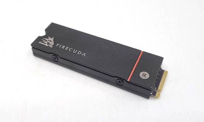 씨게이트 파이어쿠다 530 M.2 NVMe 히트싱크