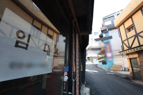 1분기 매출액이 2019년보다 82% 폭락한 이태원의 거리. 뉴스1