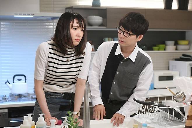 영화 '도망치는 건 부끄럽지만 도움이 된다'