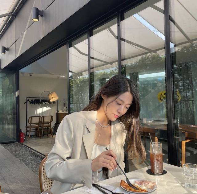 [서울=뉴시스] 설현. (사진=설현 인스타그램) *재판매 및 DB 금지
