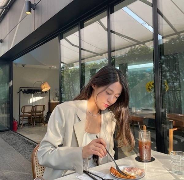 사진 ㅣ설현 SNS