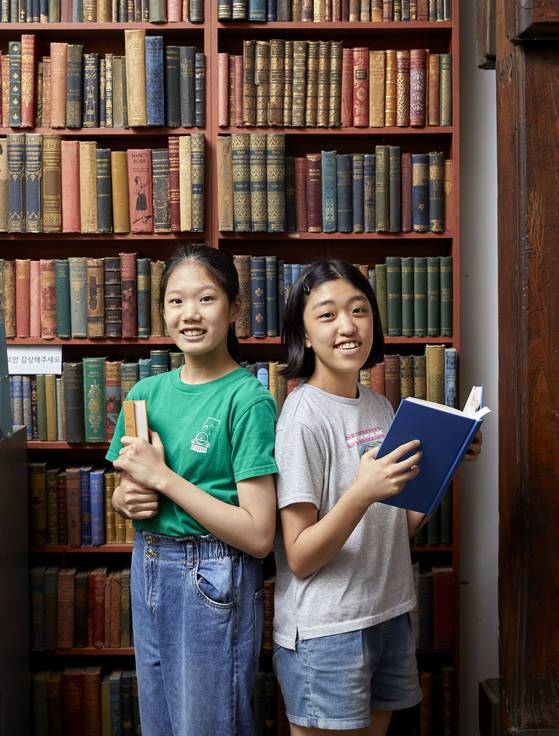 처음으로 활판 인쇄를 체험해본 두 사람은 “조상의 지혜가 담긴 활판 인쇄의 맥이 계속 이어졌으면”이라고 소감을 전했다.