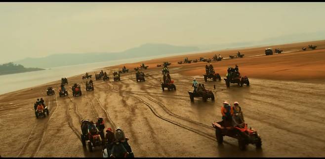 조선힙합 시즌2 여덟개 영상에서 최고 인기를 얻고 있는 서산갯벌 배경 머드맥스