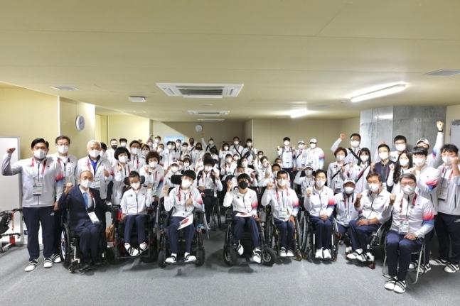6일 해단식을 가진 패럴림픽 선수단. (대한장애인체육회 제공) © 뉴스1